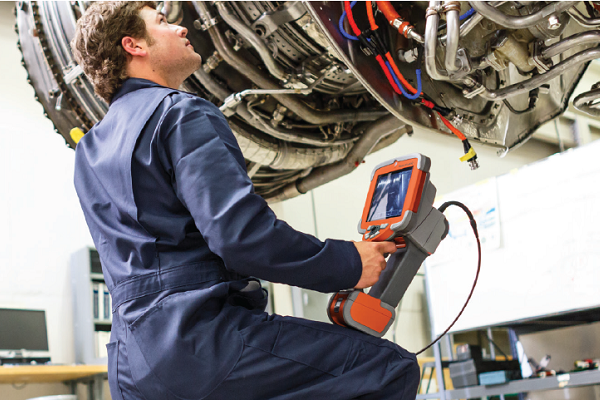 發(fā)動(dòng)機(jī)孔探現(xiàn)場(chǎng)圖 發(fā)動(dòng)機(jī)孔探現(xiàn)場(chǎng)圖